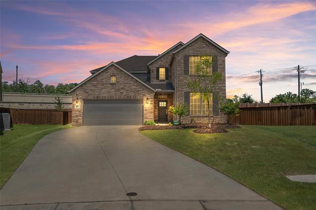 property at 2607 Dakota Cir