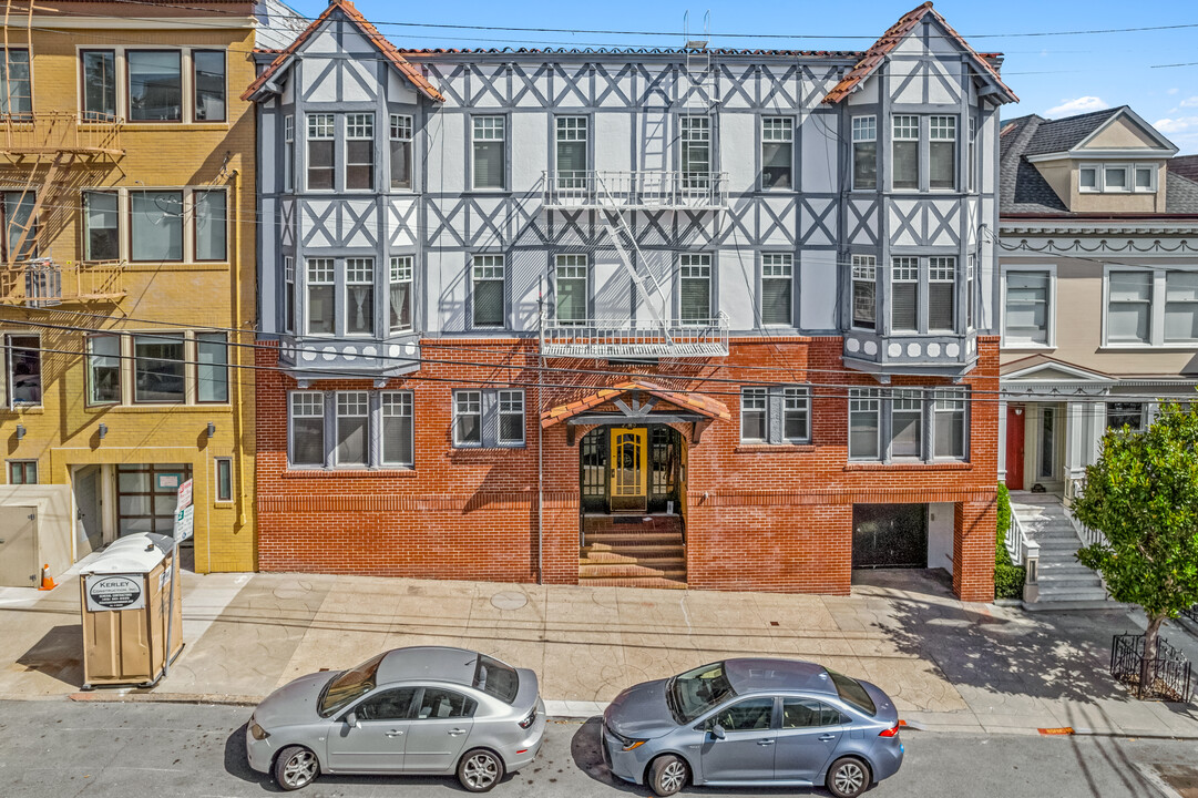 2340 Filbert St in San Francisco, CA - Building Photo