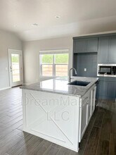 5192 Red Maple Ave in Washington, OK - Building Photo - Building Photo