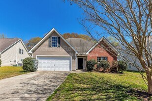 110 Vineyard Ridge Dr in Griffin, GA - Building Photo