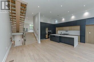 90 Twelfth St in Toronto, ON - Building Photo - Building Photo