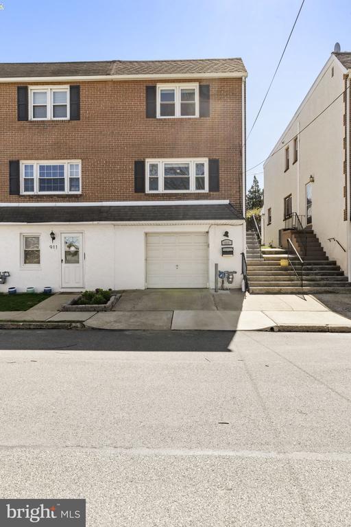 909 Wood St in Conshohocken, PA - Building Photo - Building Photo