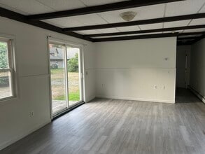 959 Whittier Hwy, Unit Winnipesaukee Commons Unit #4 in Moultonborough, NH - Building Photo - Building Photo