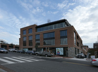 1057 Wisconsin Ave NW in Washington, DC - Foto de edificio - Building Photo