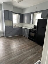 1009 Cora St in Joliet, IL - Building Photo - Building Photo