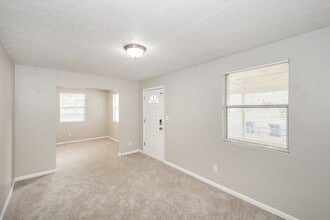 2240 Grand St in Jacksonville, FL - Building Photo - Building Photo