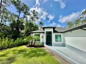 2648 2nd Ave NE in Naples, FL - Building Photo - Building Photo