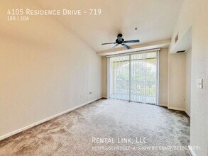 4105 Residence Drive, Unit 719 in Ft. Myers, FL - Building Photo - Building Photo