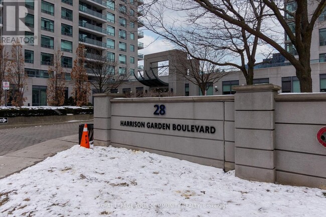 28-1628 Harrison Garden Blvd in Toronto, ON - Building Photo - Building Photo