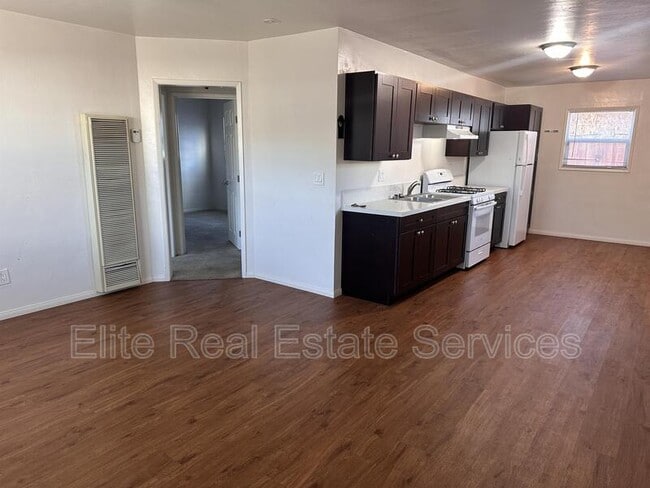234 Garrett Ave in Chula Vista, CA - Building Photo - Building Photo