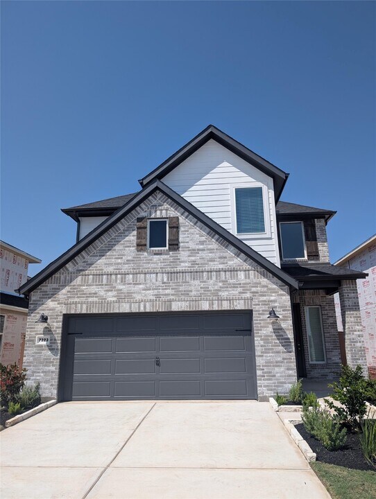 7323 Blue Gentiana Ln in Katy, TX - Building Photo