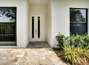 2517 Oceanview Ave in Delray Beach, FL - Building Photo - Building Photo