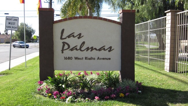 Las Palmas Apartments in Rialto, CA - Foto de edificio - Building Photo