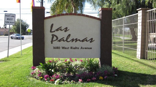 Las Palmas Apartments in Rialto, CA - Building Photo - Building Photo