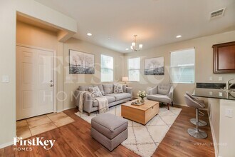 661 Swift Eagle Ave in Henderson, NV - Building Photo - Building Photo