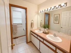 42 E Hastings Rd in Spokane, WA - Building Photo - Building Photo