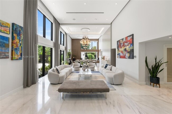 9465 NW 52nd Doral Ln in Doral, FL - Building Photo - Building Photo