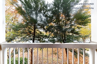 1569 Onyx Dr in Tysons, VA - Building Photo - Building Photo