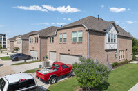 Silverado Townhomes in McKinney, TX - Foto de edificio - Building Photo