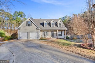 204 Victoria Trace in Senoia, GA - Building Photo