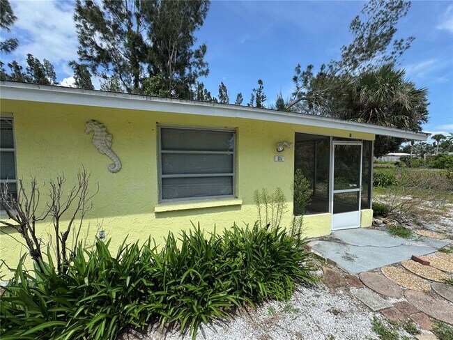 415 Albee Rd W in Nokomis, FL - Building Photo - Building Photo