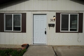 315 Ivy St in Nampa, ID - Building Photo - Building Photo
