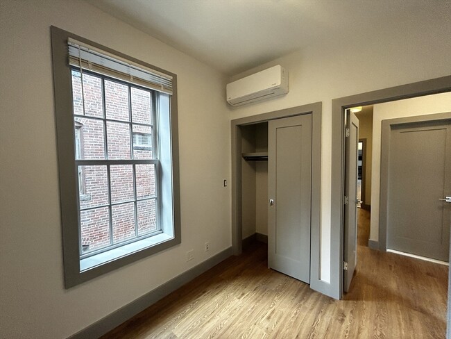 94 Saint Botolph St, Unit 7 in Boston, MA - Building Photo - Building Photo