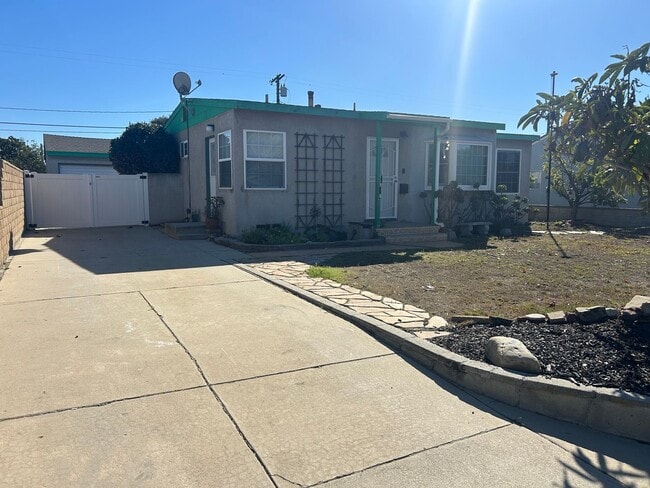 property at 2810 Olive St