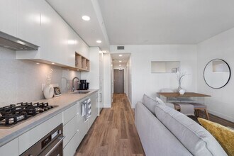 4433 Alaska St in Burnaby, BC - Building Photo - Building Photo