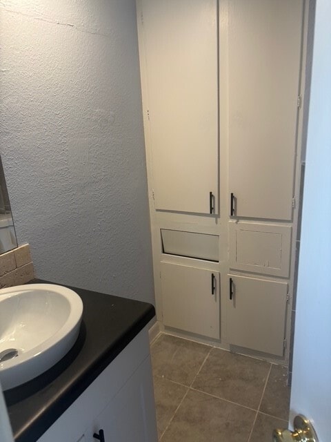 property at 2806 Summertime Dr