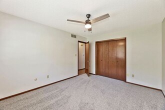 1100-1102 E Redwood Rd in Derby, KS - Building Photo - Building Photo