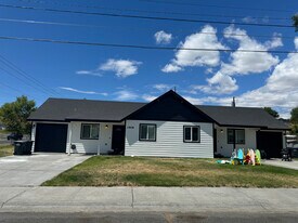 1506 N Mary St in Moses Lake, WA - Building Photo