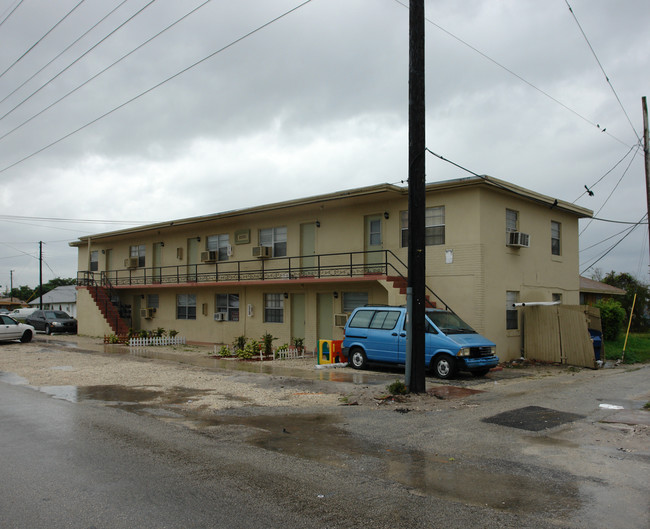 Greene Street in Hollywood, FL - Foto de edificio - Building Photo