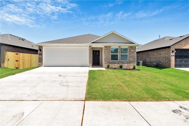 property at 600 S Neon Ave