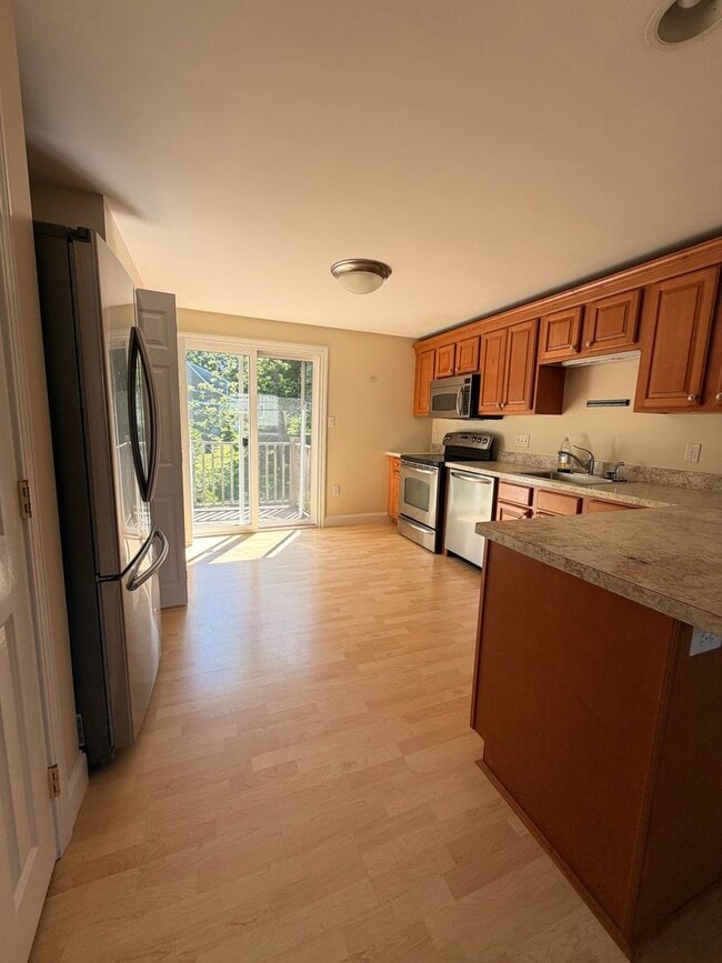 property at 5 Philbrick Ln