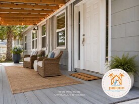 116 SE Gilliland Rd in Pensacola, FL - Building Photo
