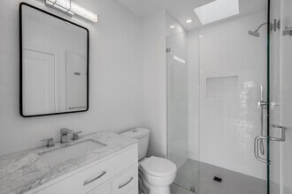 10965 Braddock Dr, Unit A in Culver City, CA - Building Photo - Building Photo