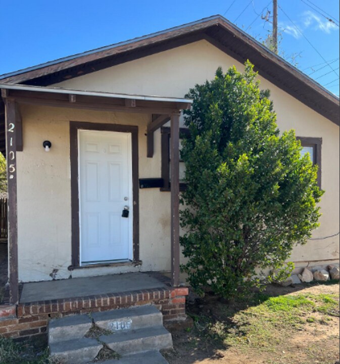 2105 Avenue T in Lubbock, TX - Building Photo
