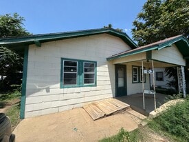 103 N Florida St in Amarillo, TX - Building Photo