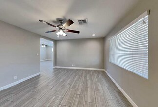 23 E Pierce St in Tempe, AZ - Building Photo - Building Photo