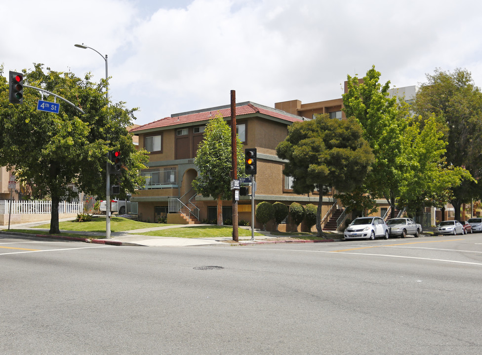 356 S Wilton Pl in Los Angeles, CA - Foto de edificio