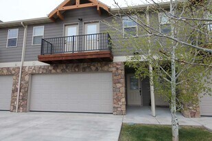 2027 Lakehills Dr, Unit 2027 in Billings, MT - Building Photo