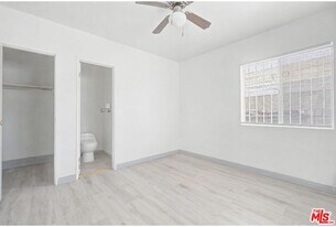 12015 S Willowbrook Ave in Compton, CA - Building Photo