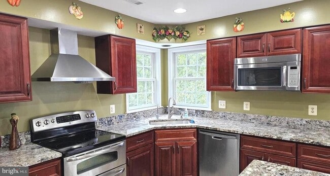 10 Forest Brook Ct in Germantown, MD - Building Photo - Building Photo