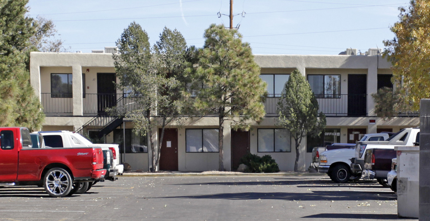 Virginia Rose Apartments in Albuquerque, NM - Foto de edificio