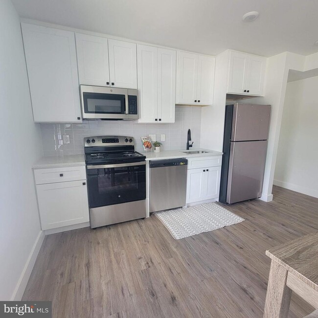324 61st St NE in Washington, DC - Building Photo - Building Photo