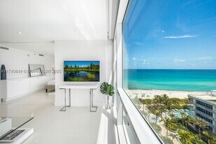 6801 Collins Ave in Miami Beach, FL - Building Photo