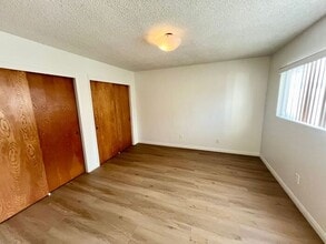 1648 Diamond St in San Diego, CA - Building Photo - Building Photo