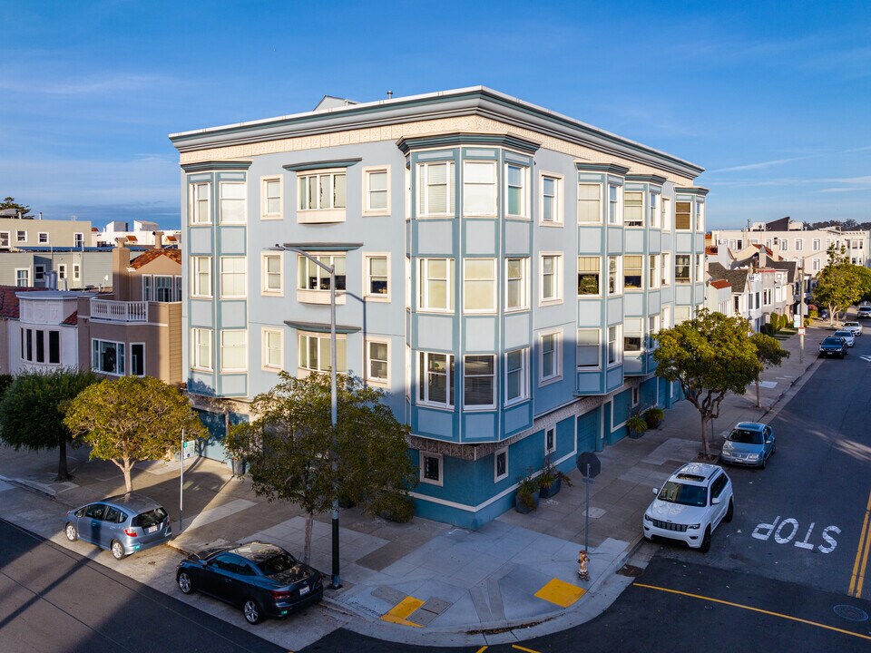 3700 Divisadero St in San Francisco, CA - Foto de edificio