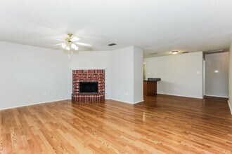 617 Sawyer Dr in Saginaw, TX - Building Photo - Building Photo